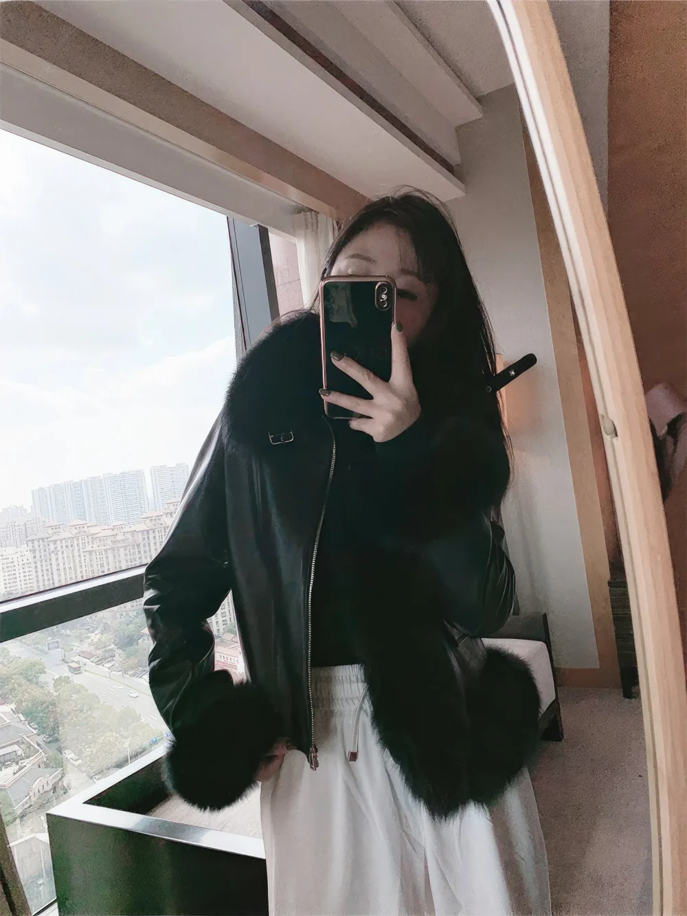 Womenâ€™s Black Genuine Sheepskin Sherpa Shearling Faux Fur Collar Elegant Korean Fashion Slim Fit Winter Warm Leather Jacket