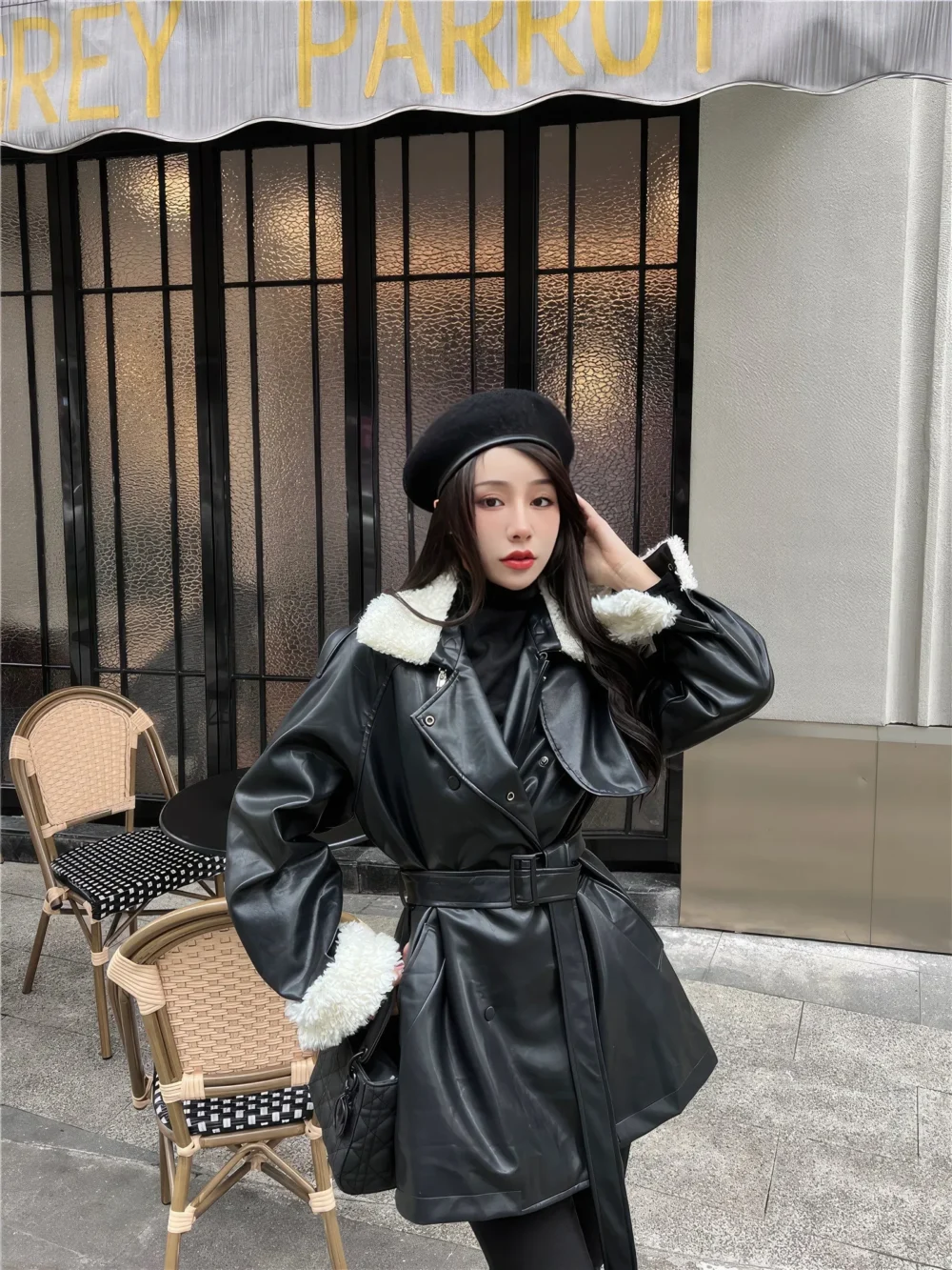 Womenâ€™s Black Genuine Lambskin Sherpa Shearling Faux Fur Collar Warm Casual Oversized Streetwear Leather Trench Coat
