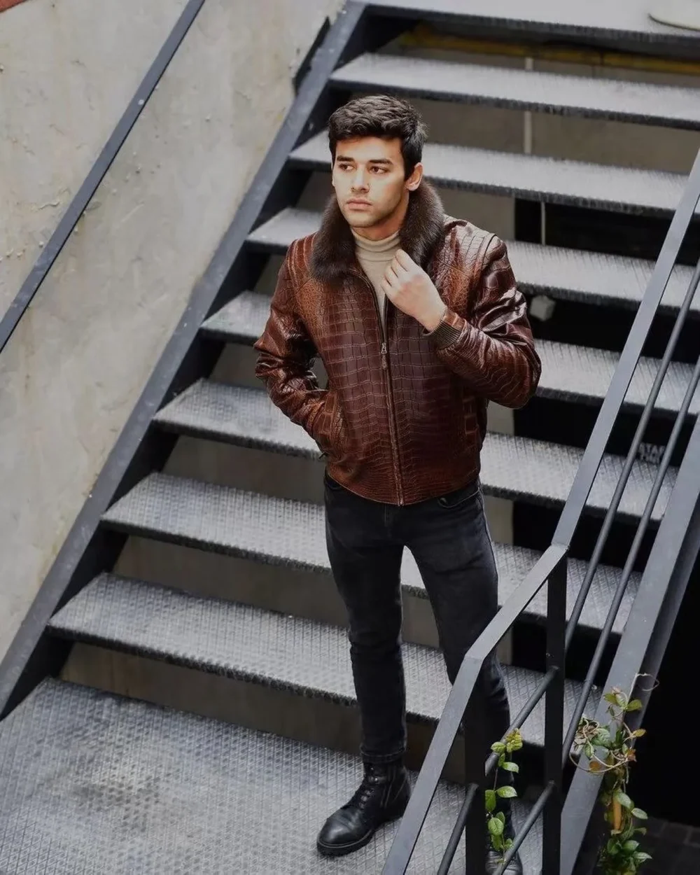 Unleash Your Inner Reptile: Fierce Alligator-Inspired Jacket for Statement Style - Image 2